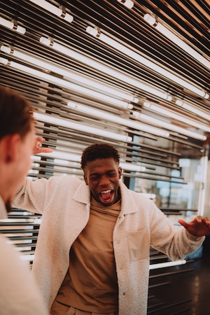 Alpha Tauri Einkleidung