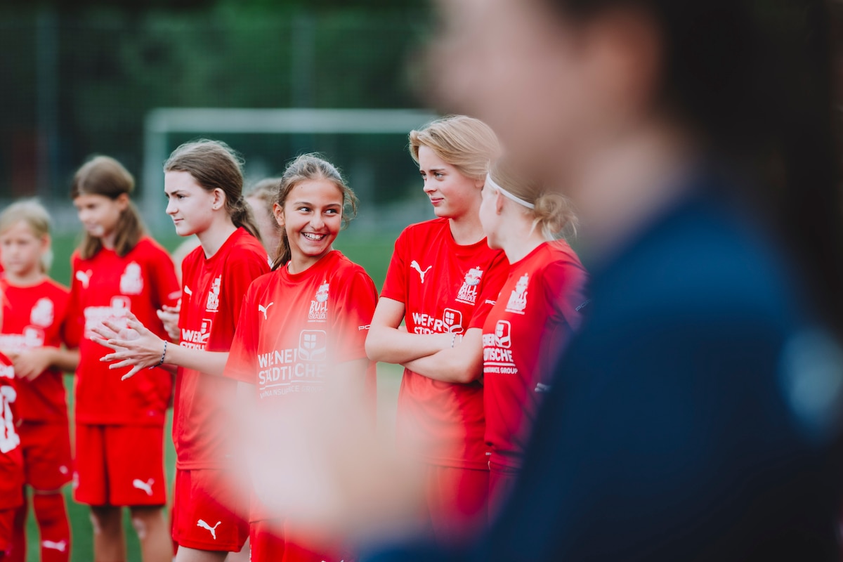 Bulls Camp Herbst-Special exklusiv für Mädels! - FC Red Bull Salzburg