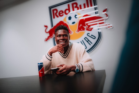 {"titleEn":"Interview Karim Konate","description":"SALZBURG, AUSTRIA: Karim Konate of FC Red Bull Salzburg during an interview at Red Bull Arena in Salzburg, Austria. (Photo by FC Red Bull Salzburg)","tags":null,"focusX":0.0,"focusY":0.0}