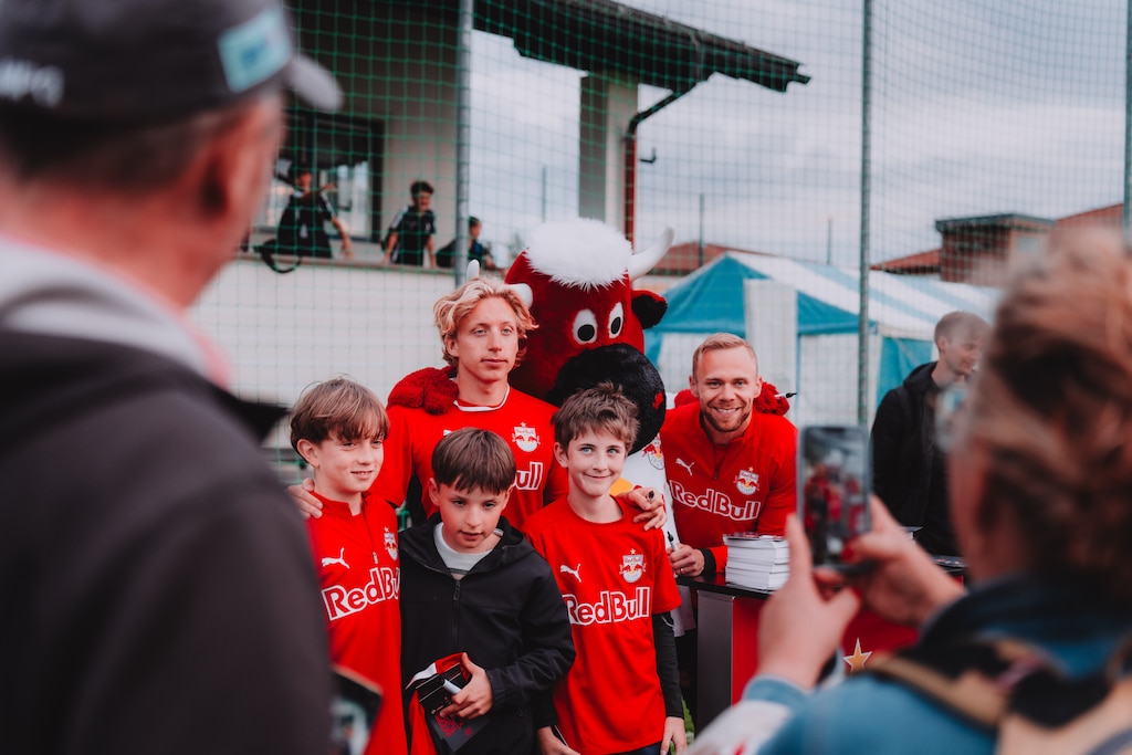 FC Red Bull Salzburg in deinem Verein - SV Anthering
